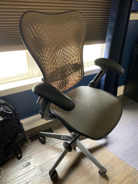 used mirra 2 chair